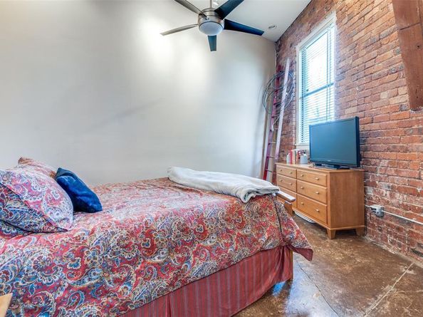 2220 S Harwood Street  106, Dallas Texas 75215