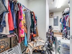 2220 S Harwood Street  106, Dallas Texas 75215