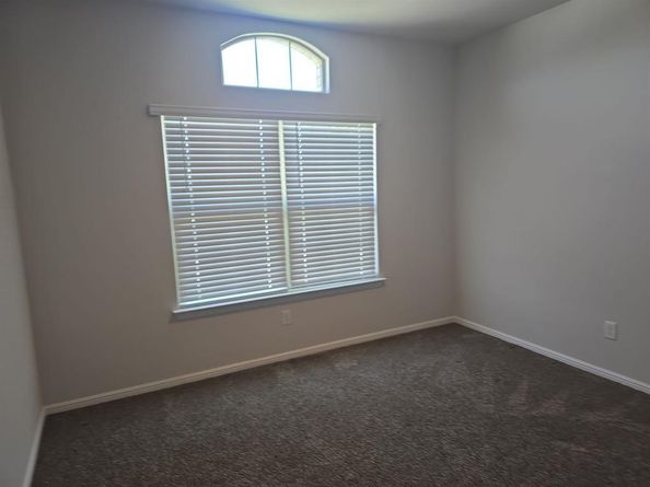 309  Crowfoot Drive , Fort Worth Texas 76131