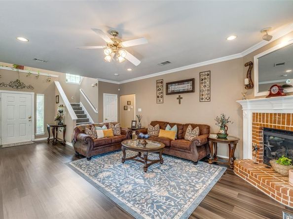 701  Parkhill Drive , Mansfield Texas 76063
