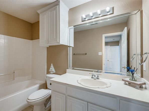 701  Parkhill Drive , Mansfield Texas 76063