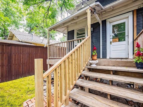 2216  Alston Avenue , Fort Worth Texas 76110