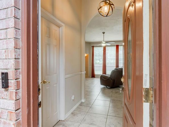 7525  Juliet Lane , Fort Worth Texas 76137