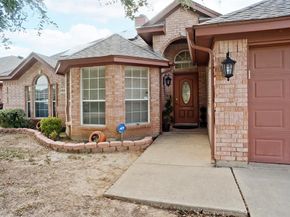 7525  Juliet Lane , Fort Worth Texas 76137