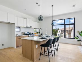 430 E 8th   105, Dallas Texas 75203