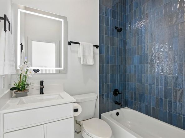 430 E 8th   105, Dallas Texas 75203