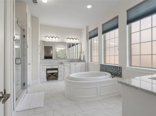 640  The Lakes Boulevard , Lewisville Texas 75056