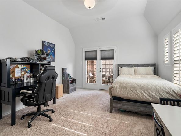 640  The Lakes Boulevard , Lewisville Texas 75056