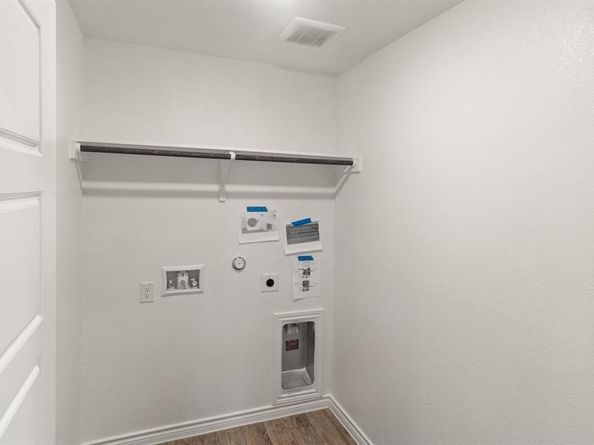 1104  Runway Road , Fort Worth Texas 76131