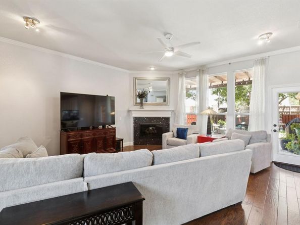 1603  Briarhollow Court , Allen Texas 75002