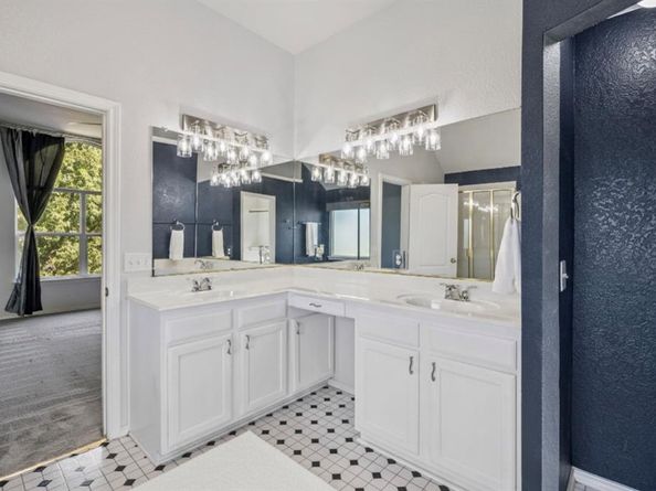 1603  Briarhollow Court , Allen Texas 75002