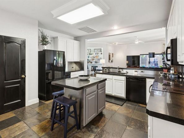 1603  Briarhollow Court , Allen Texas 75002