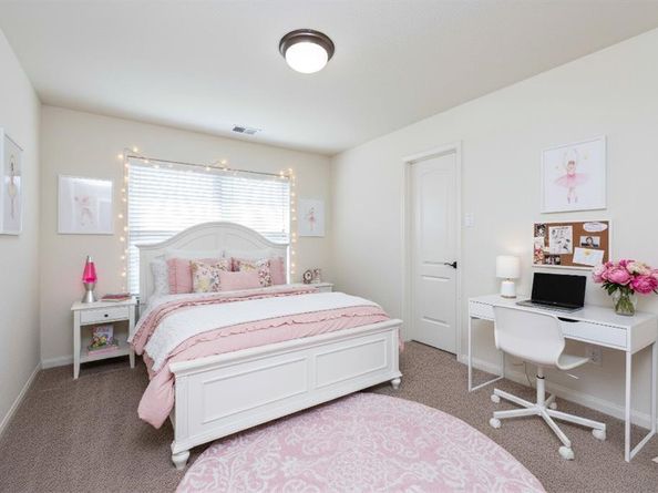 432  Winchester Drive , Celina Texas 75009