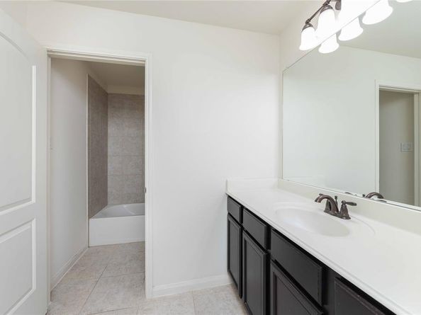 432  Winchester Drive , Celina Texas 75009