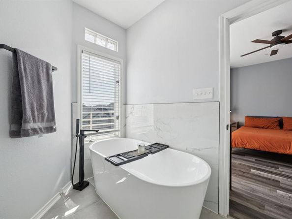 4040  Avondale Avenue  308, Dallas Texas 75219