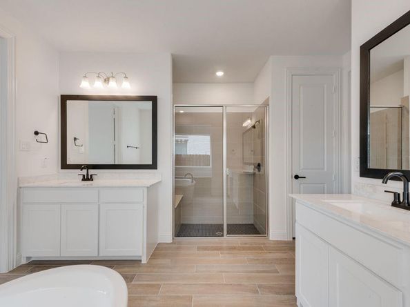 7631  Lanier Lane , Grand Prairie Texas 75054