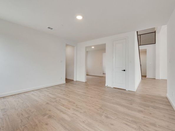 7631  Lanier Lane , Grand Prairie Texas 75054