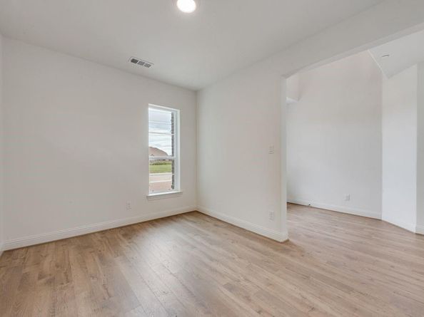 7631  Lanier Lane , Grand Prairie Texas 75054