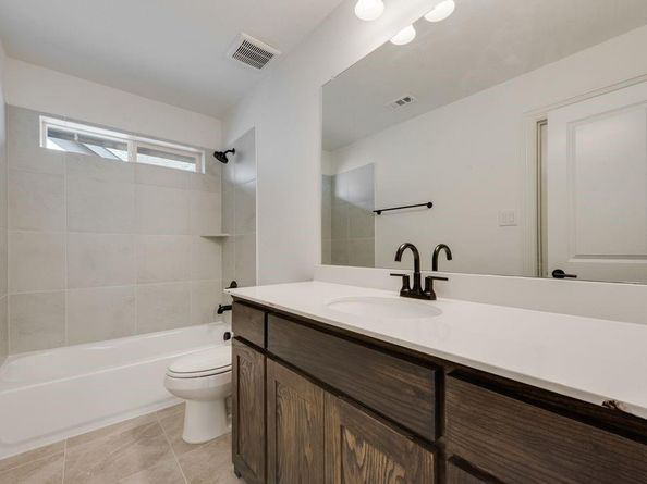 7631  Lanier Lane , Grand Prairie Texas 75054