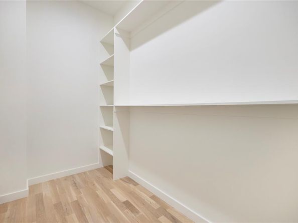 3228  Townsend Drive , Dallas Texas 75229