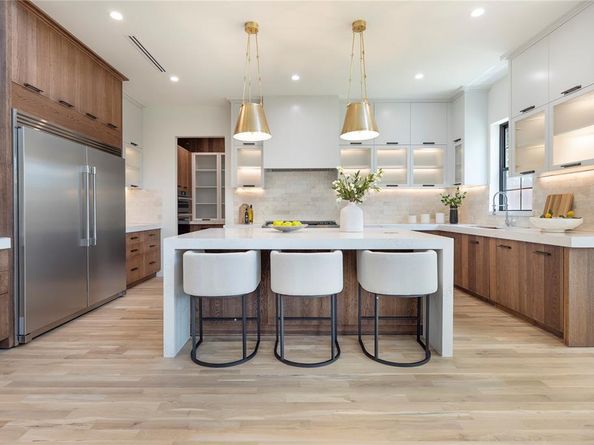 3228  Townsend Drive , Dallas Texas 75229