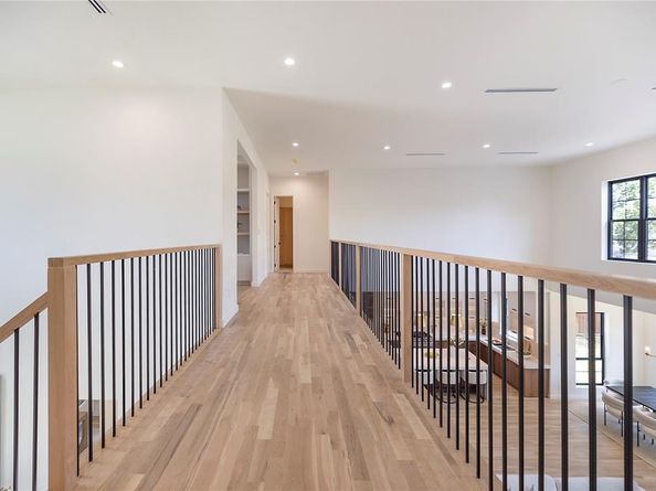 3228  Townsend Drive , Dallas Texas 75229