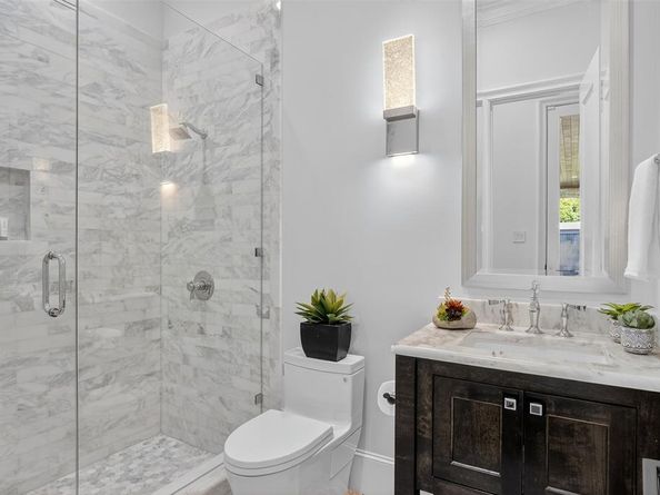 6019  Prestonshire Lane , Dallas Texas 75225