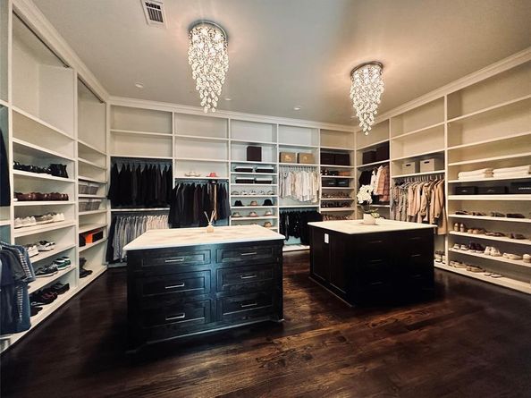 6019  Prestonshire Lane , Dallas Texas 75225