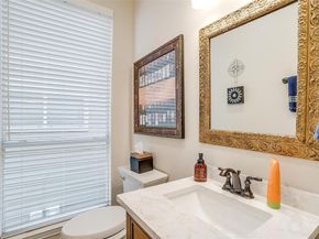 1008 W Belknap Street , Fort Worth Texas 76102