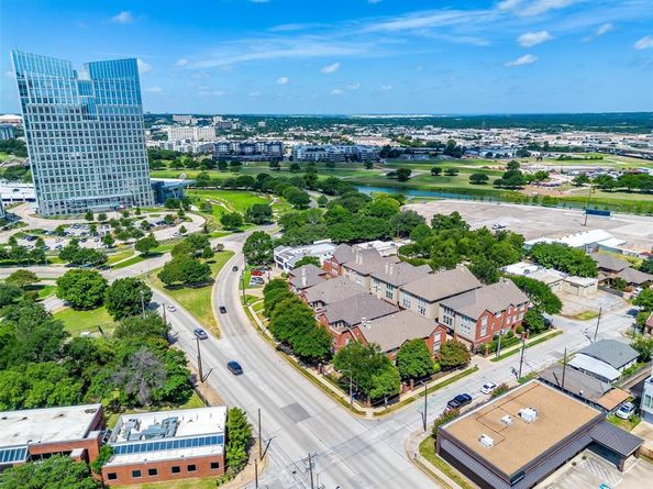 1008 W Belknap Street , Fort Worth Texas 76102