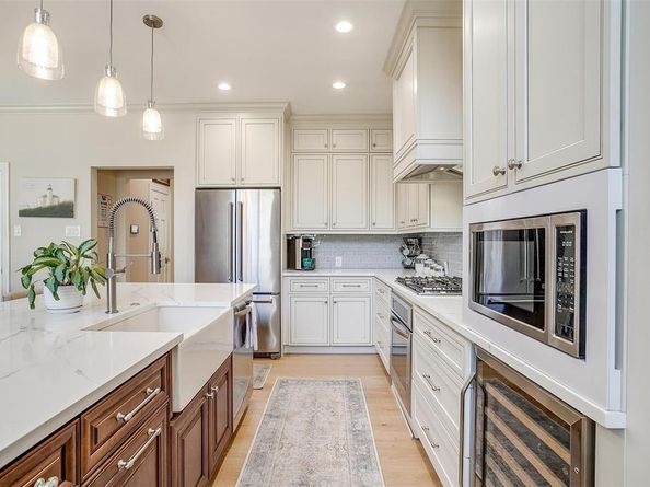 1008 W Belknap Street , Fort Worth Texas 76102
