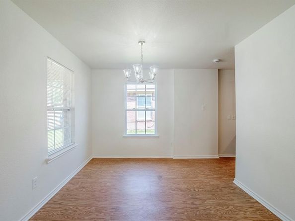 644  Mission Lane , Lancaster Texas 75146