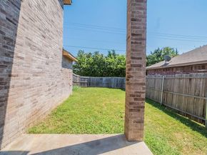 644  Mission Lane , Lancaster Texas 75146