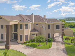 1031  Mallard Pointe Drive , Grand Prairie Texas 75104