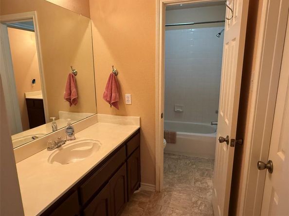 2632  Waterford Way , Carrollton Texas 75006