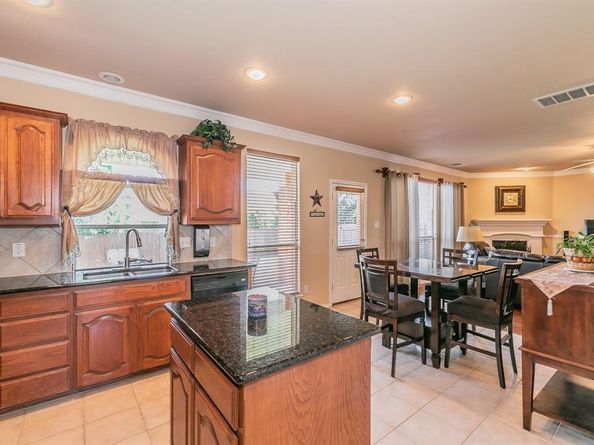 4021  Petersburg Drive , Fort Worth Texas 76244