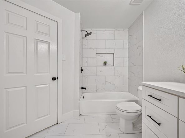 10203  Glen Vista Drive , Dallas Texas 75217