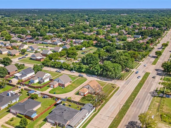 10203  Glen Vista Drive , Dallas Texas 75217