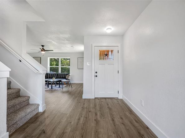 10203  Glen Vista Drive , Dallas Texas 75217