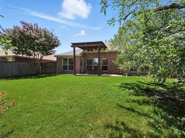 1637  Nightingale Lane , Corinth Texas 76210
