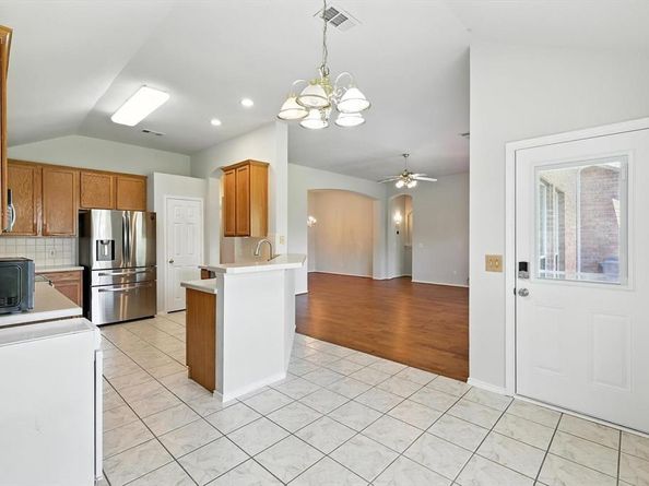 1637  Nightingale Lane , Corinth Texas 76210