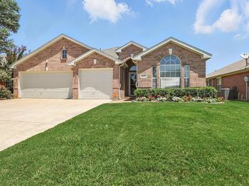 1637  Nightingale Lane 