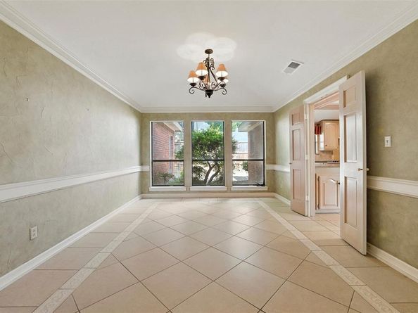 7032  Halprin Street , Dallas Texas 75252