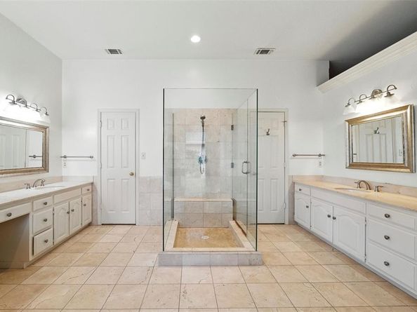7032  Halprin Street , Dallas Texas 75252