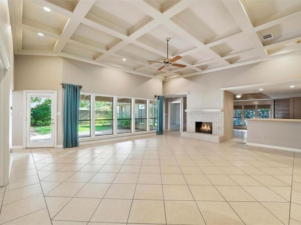 7032  Halprin Street , Dallas Texas 75252