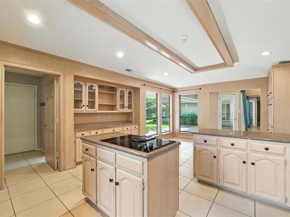7032  Halprin Street , Dallas Texas 75252