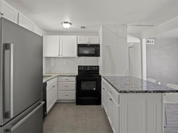 1729  Jocyle Street , Arlington Texas 76010