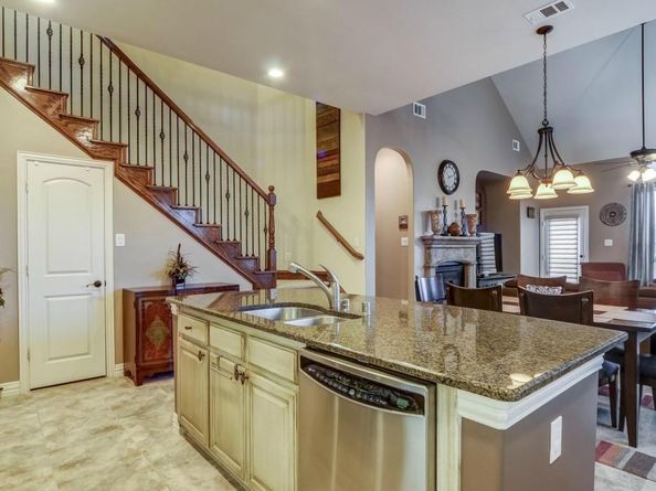 2005  Loma Alta Drive , Irving Texas 75063