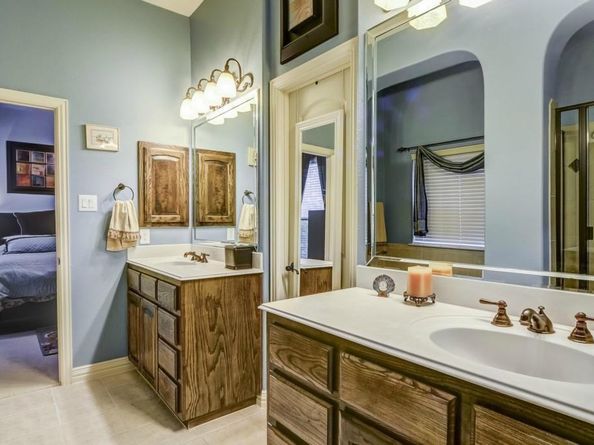 2005  Loma Alta Drive , Irving Texas 75063