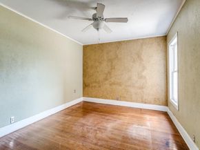 5832  Live Oak Street , Dallas Texas 75214